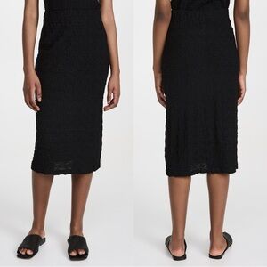 Vince Smocked Popcorn Midi Skirt In Black Size Medium